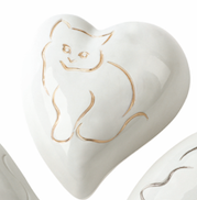 Porzellan white heart shaped urn with cat