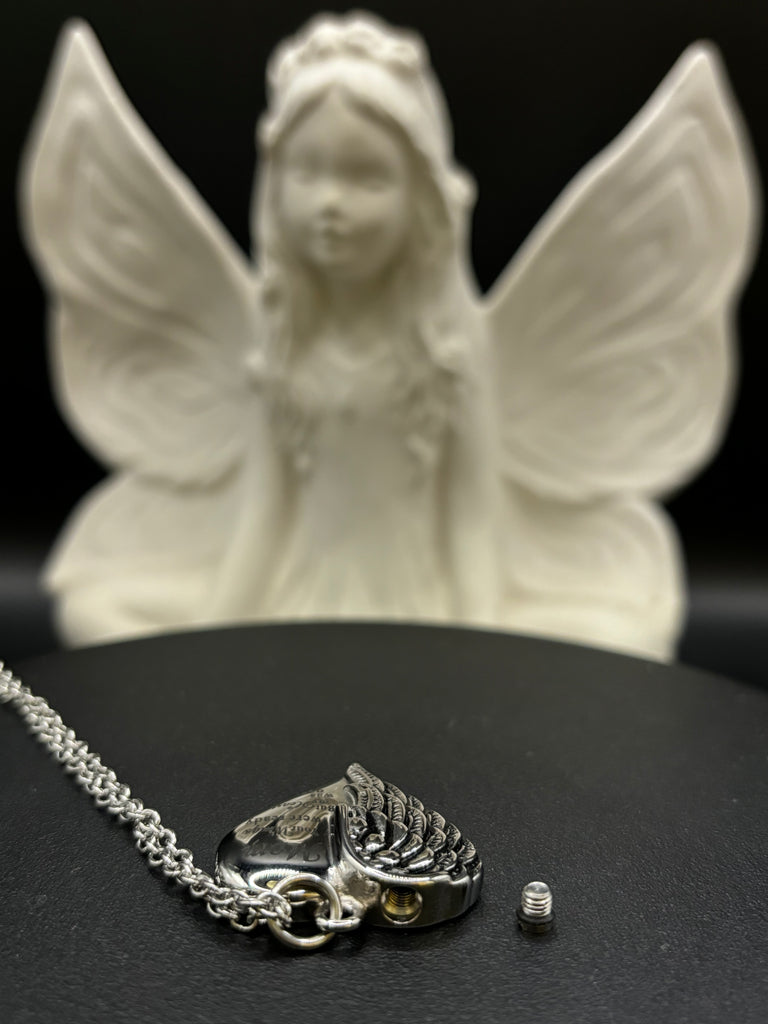 Herz Flügel Mom - Ascheanhänger