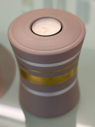 Gedenkurne beige mit goldenen Streifen